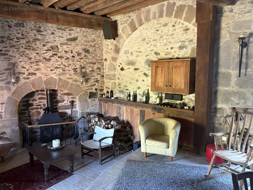 Maison à SAINT-SOLVE