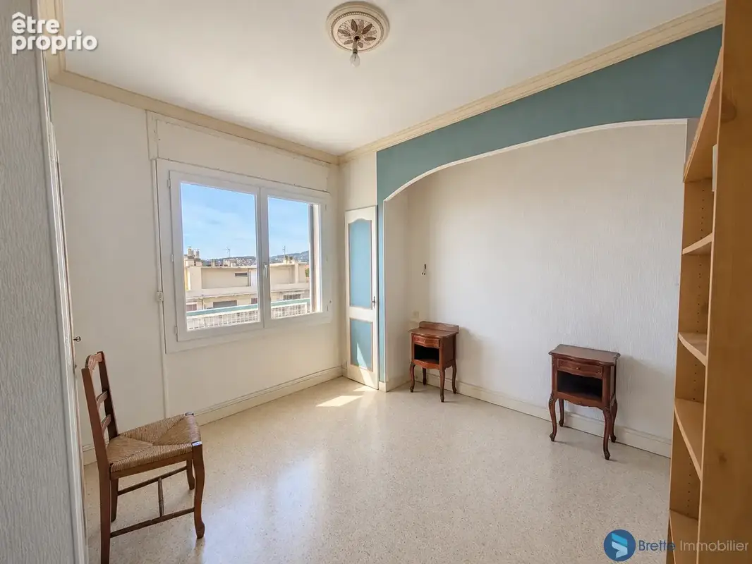 Toulon claret t5 100 m2 en dernier etage - photo 7