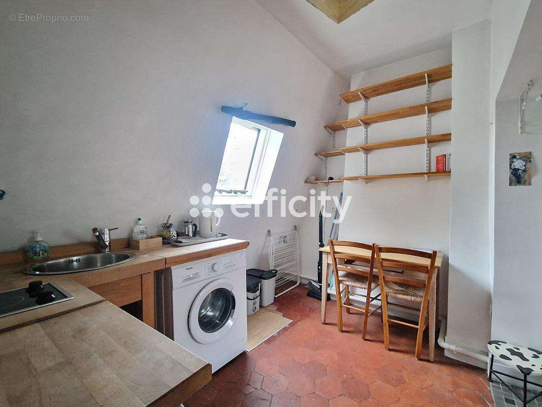 Appartement à PARIS-10E