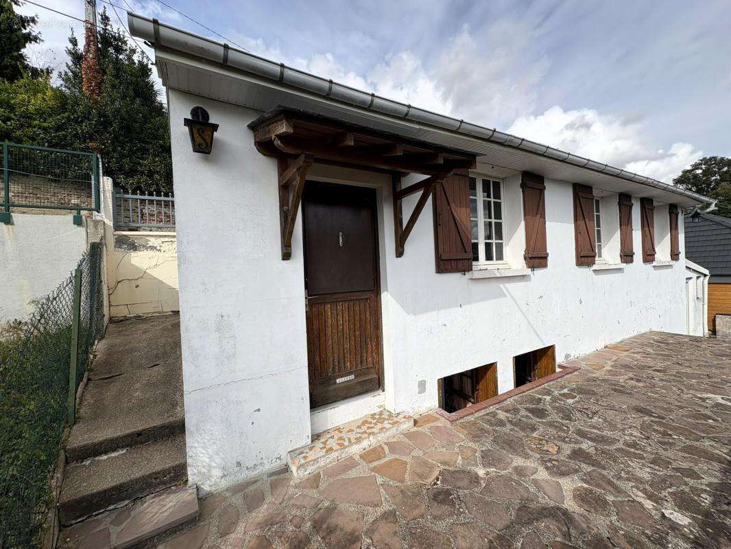 Maison à MONT-SAINT-AIGNAN