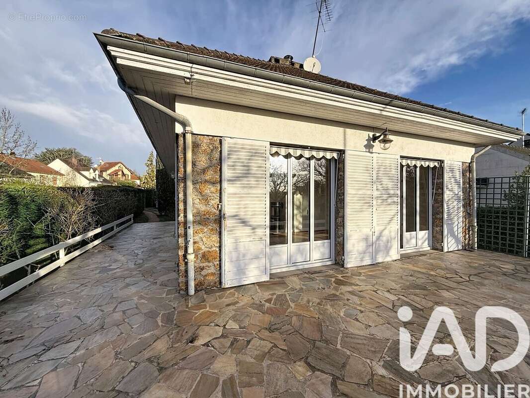 Photo 4 - Maison à VERRIERES-LE-BUISSON