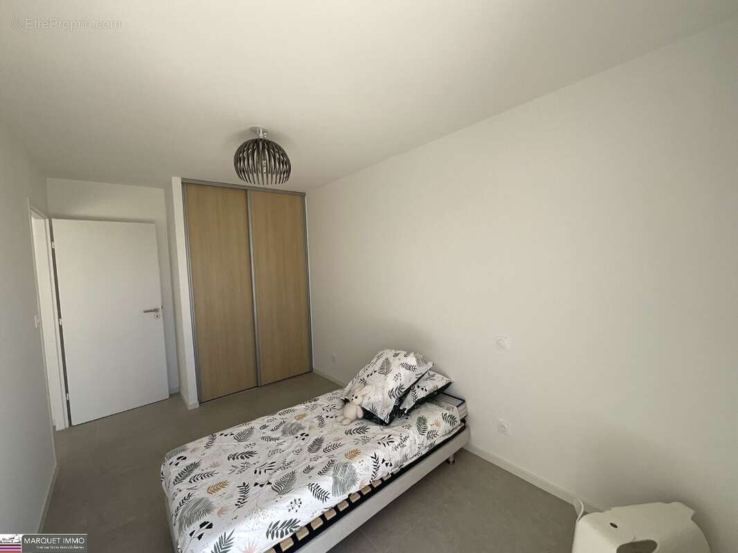 Appartement à SAUVIAN