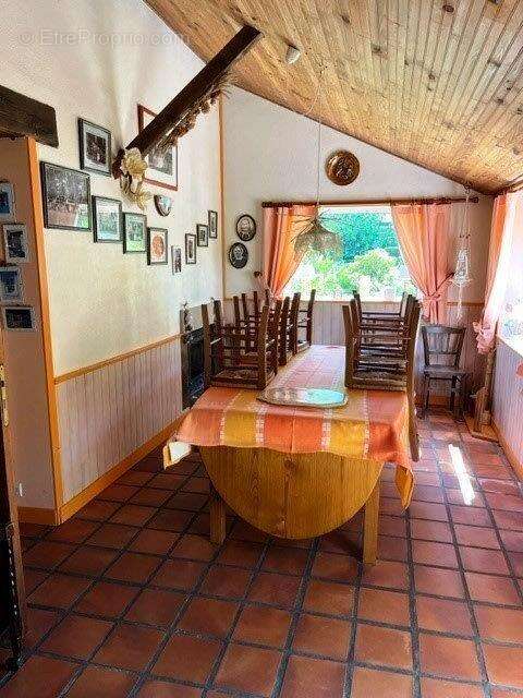 Maison à SAINT-CARADEC-TREGOMEL