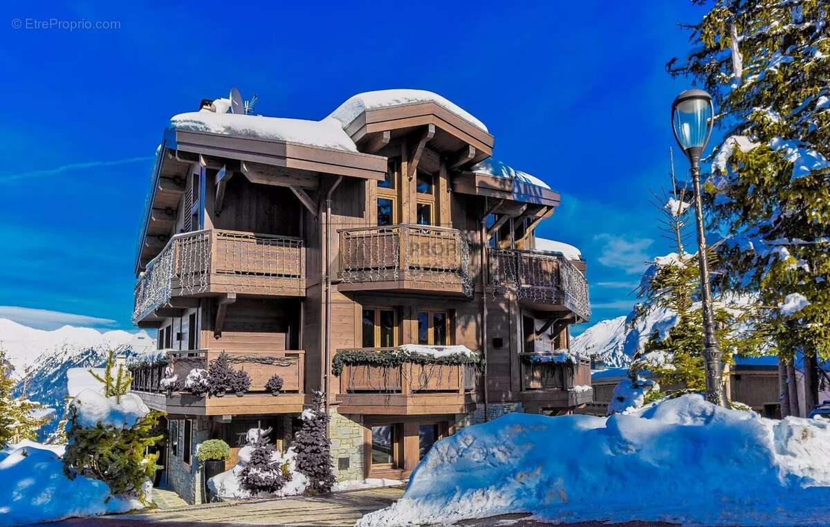 COURCHEVEL 1850  Chalet avec prestations haut de gamme - photo 2