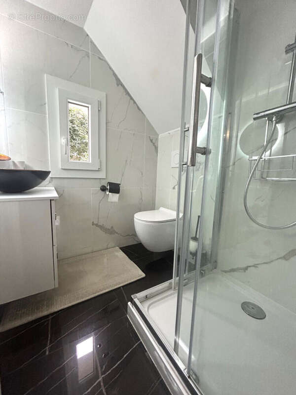 Maison à PARAY-VIEILLE-POSTE