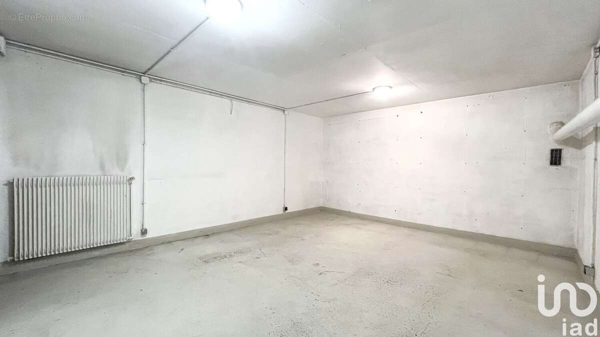 Photo 5 - Commerce à RUEIL-MALMAISON