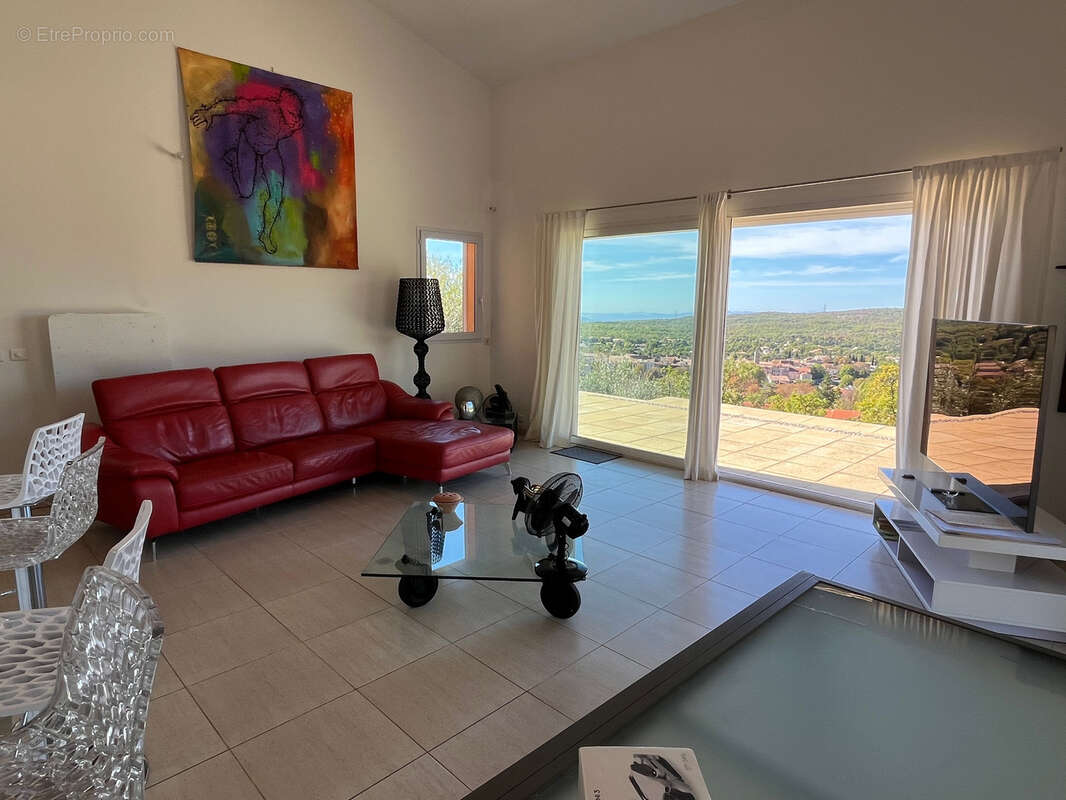 Maison à SAINT-VALLIER-DE-THIEY