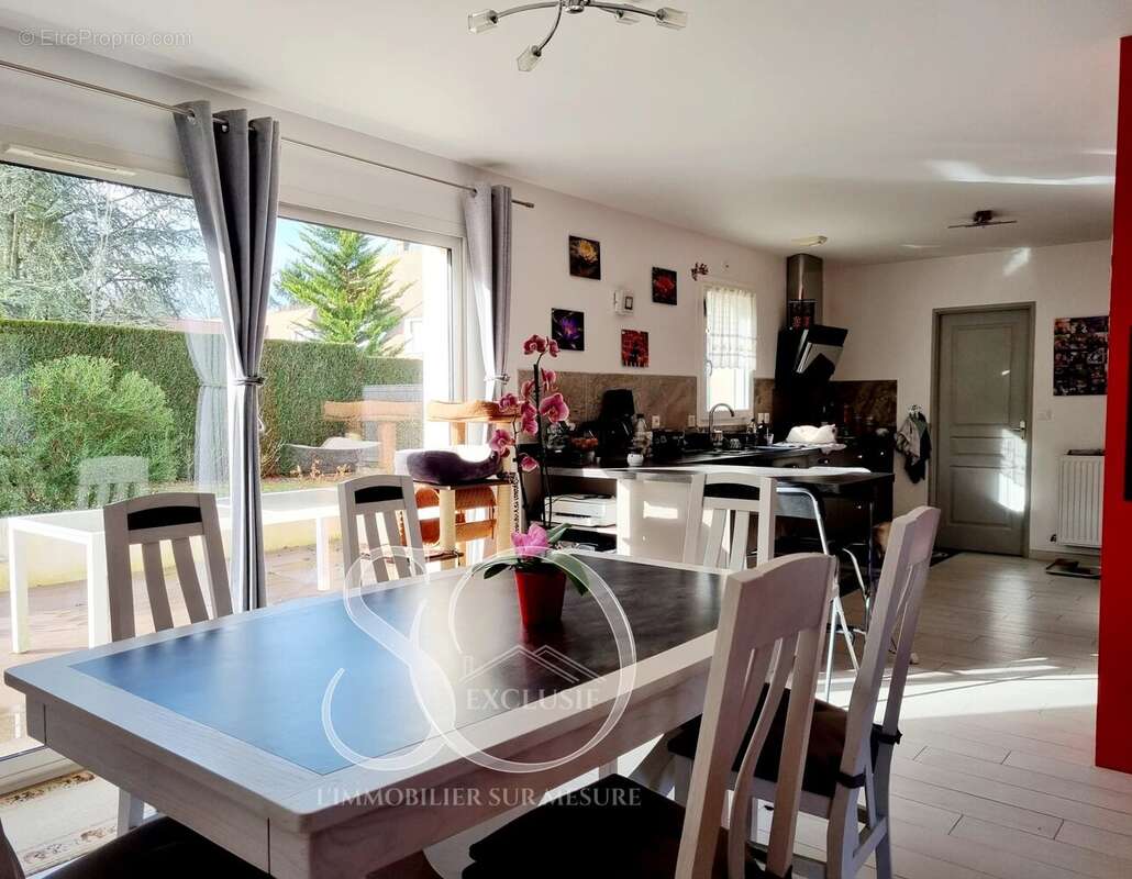 Maison à MONTFORT-L'AMAURY