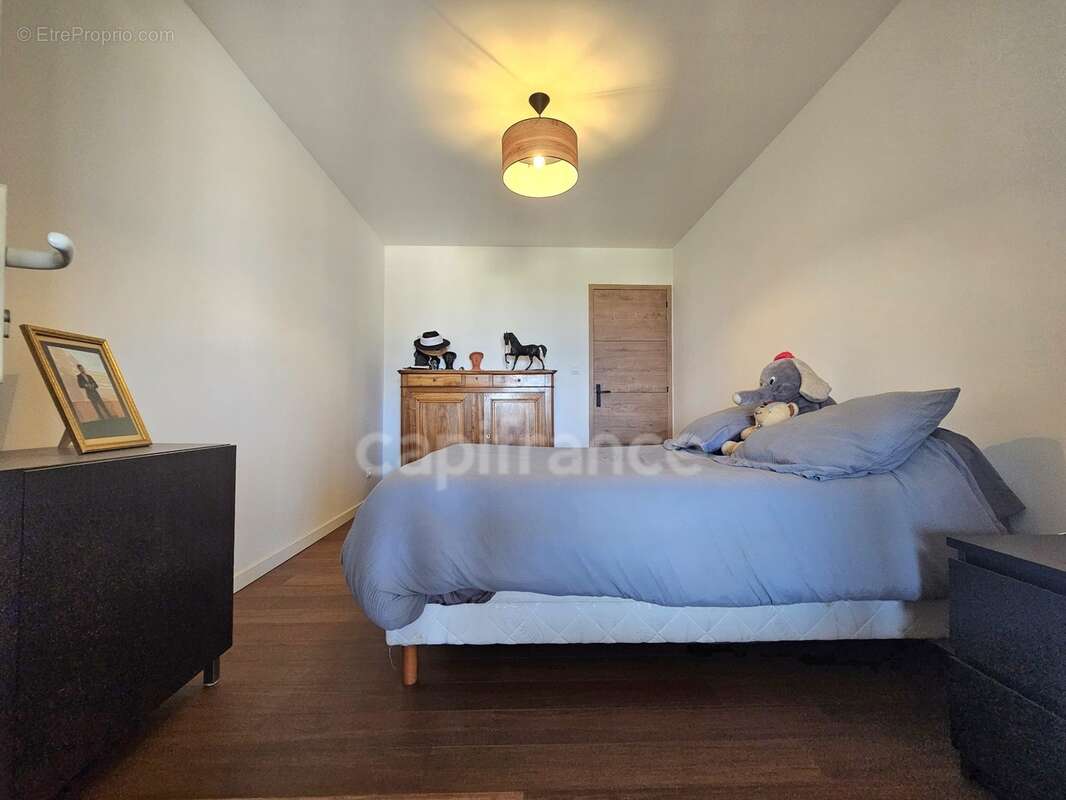 Ensemble immobilier de 368 m2 divisé en 3 habitations, piscine, terrain 1683 m2 à VESCOVATO (Haute Corse) - photo 22