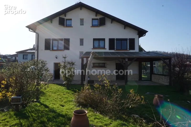 Maison de 155 m² à vendre en excellent état, 4 chambres, 6 pièces et spacieux garage - photo 20