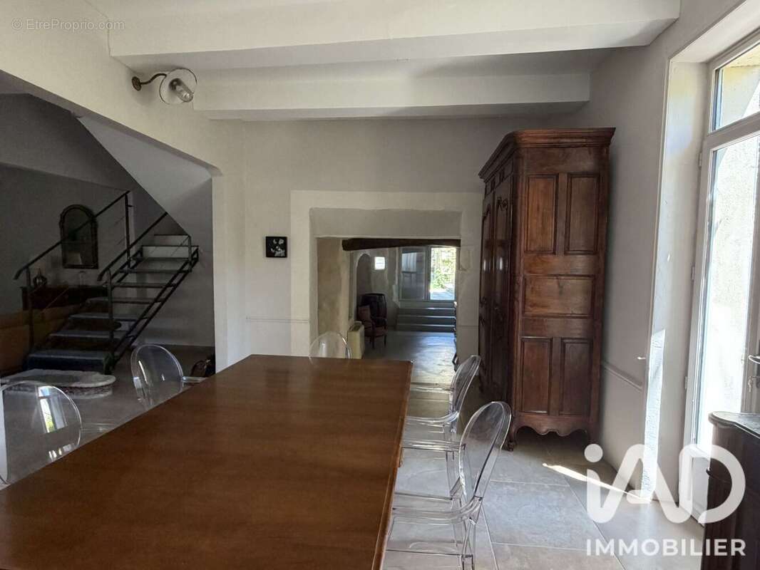 Maison 255 m² à Bouchet  - photo 6