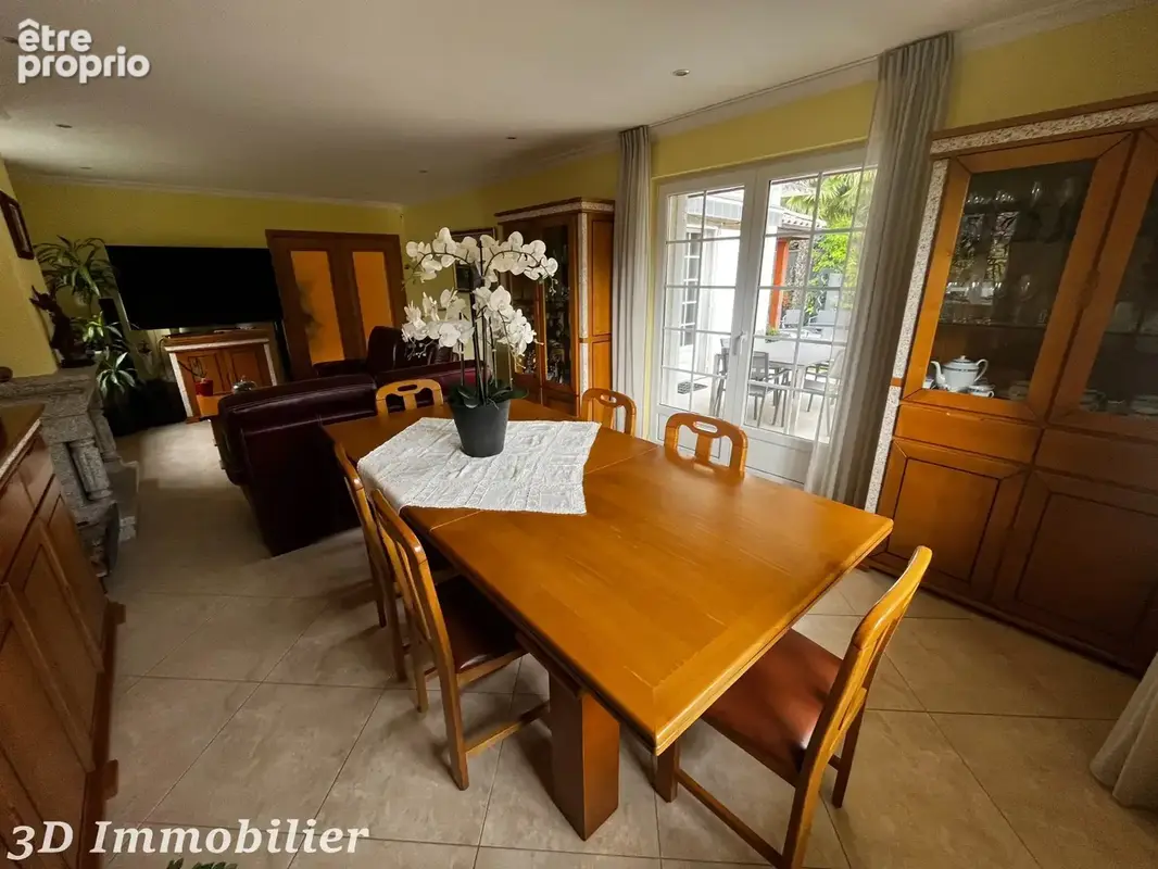 Maison 7 pièces 255 m² à vendre à Douvaine (74140) - photo 9