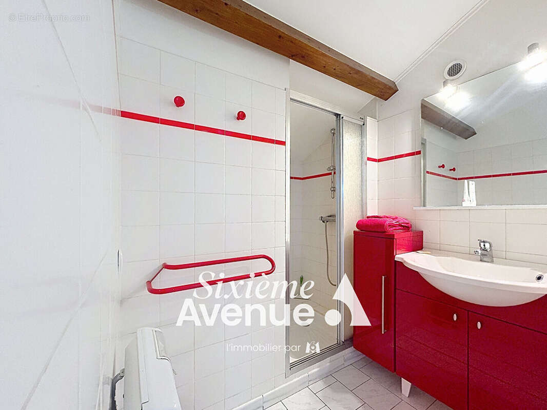 Maison Décines-Charpieu 5 pièces 115 m² - photo 10