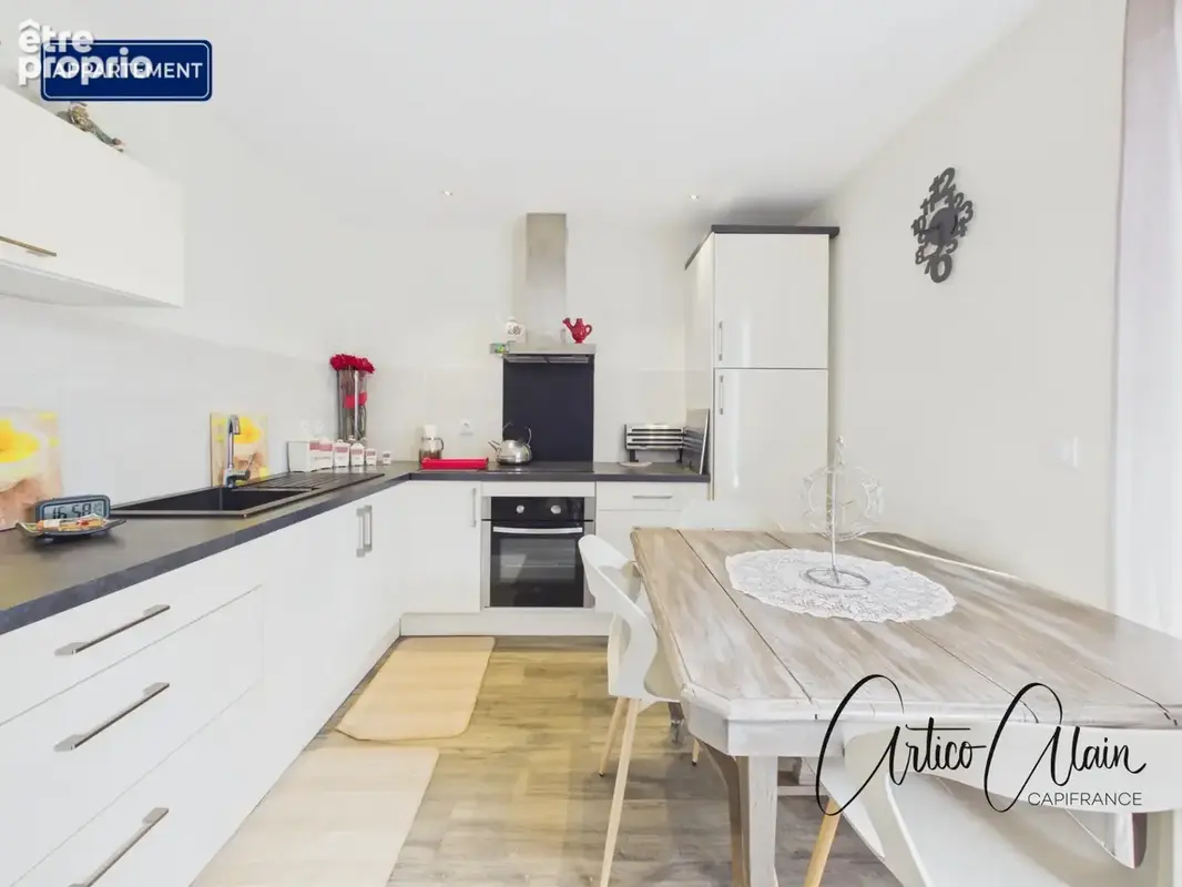 Maison de plain-pied 200 m² avec appartement indépendant et piscine - photo 15