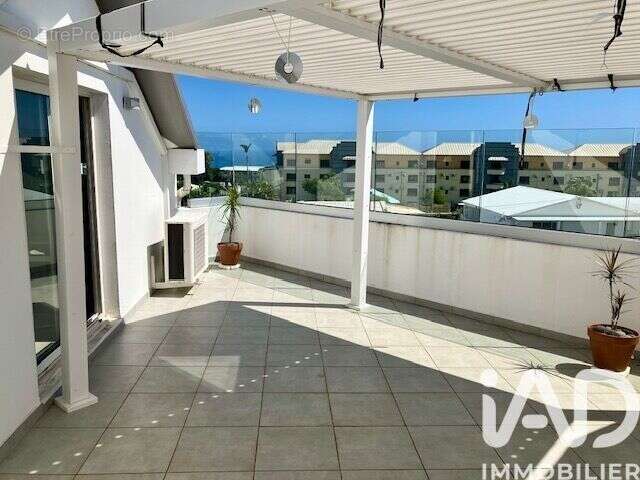 Photo 2 - Appartement à SAINT-DENIS