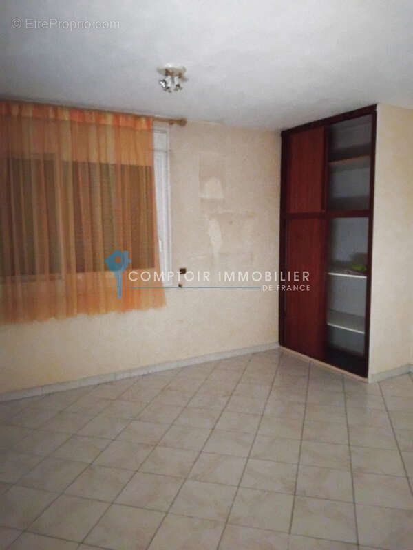 Appartement à SAINTE-FOY-LES-LYON
