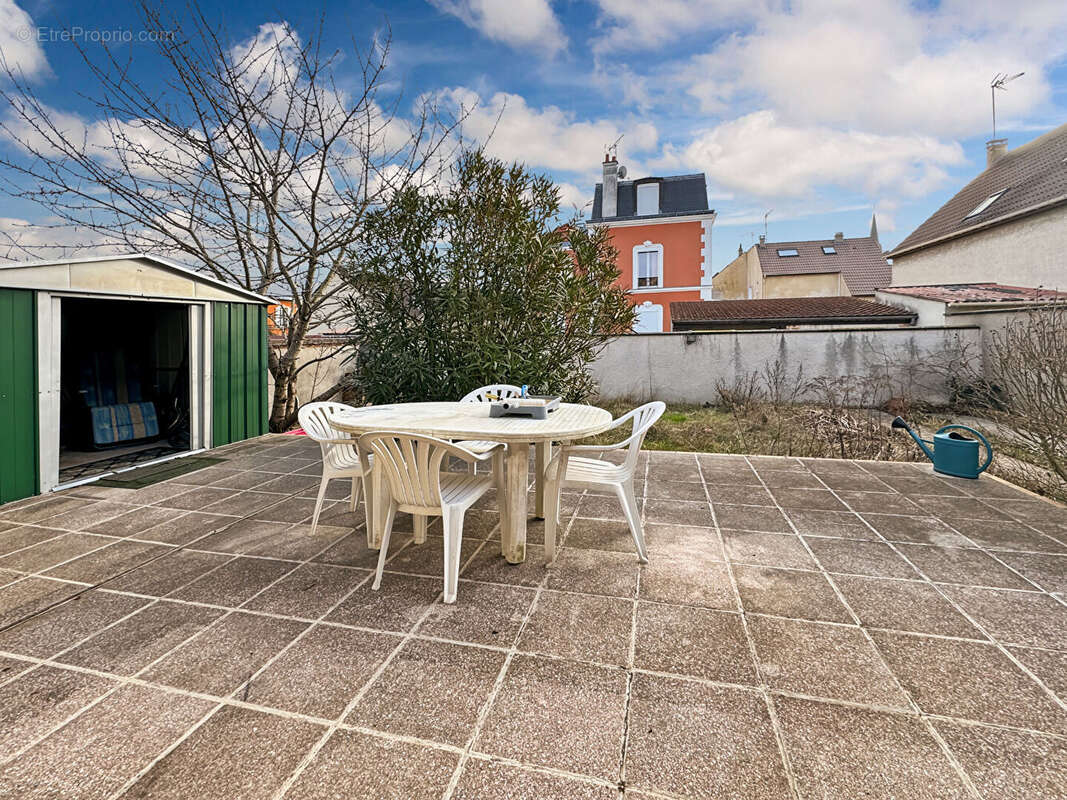 Maison à NEUILLY-PLAISANCE