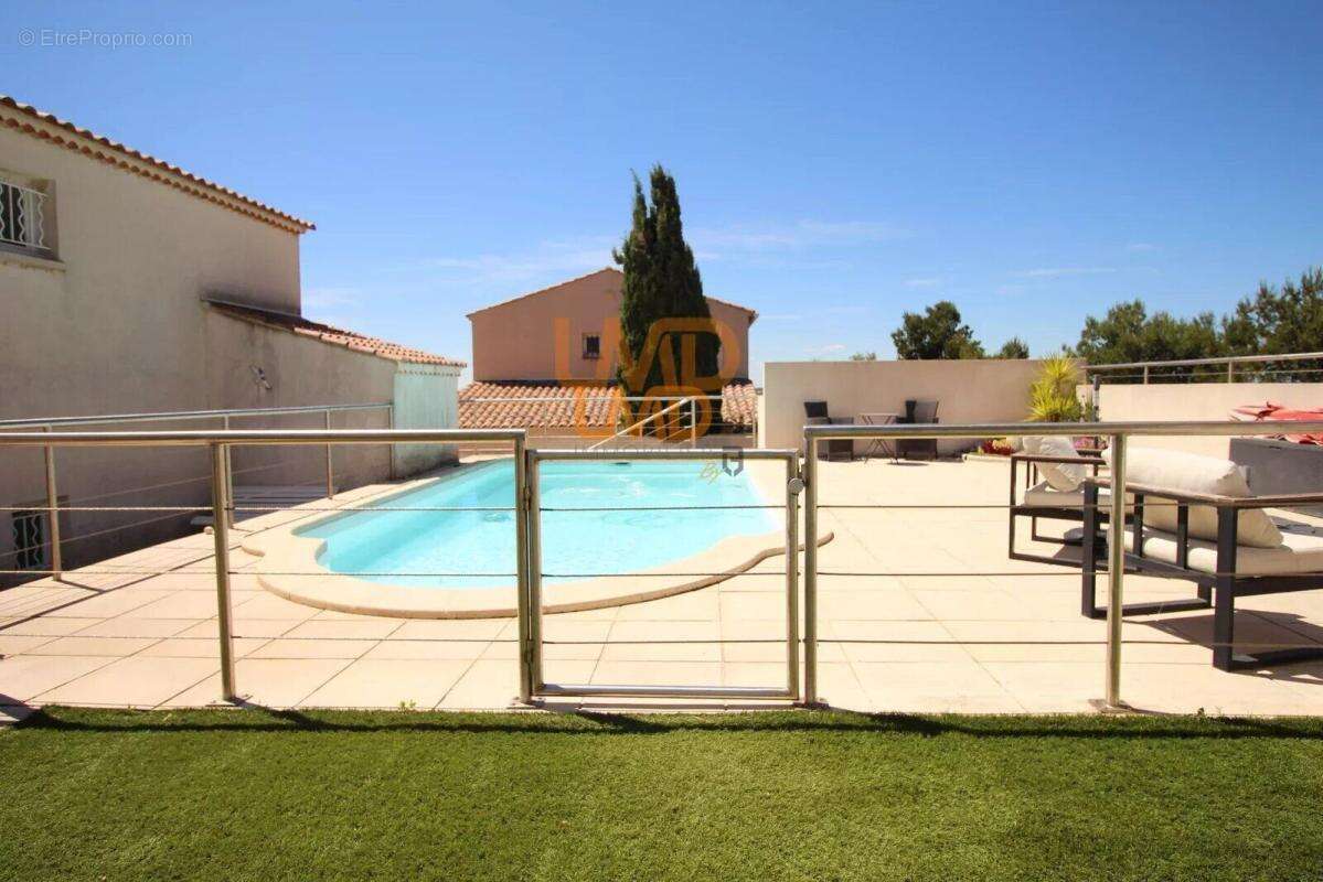 Maison à ENSUES-LA-REDONNE