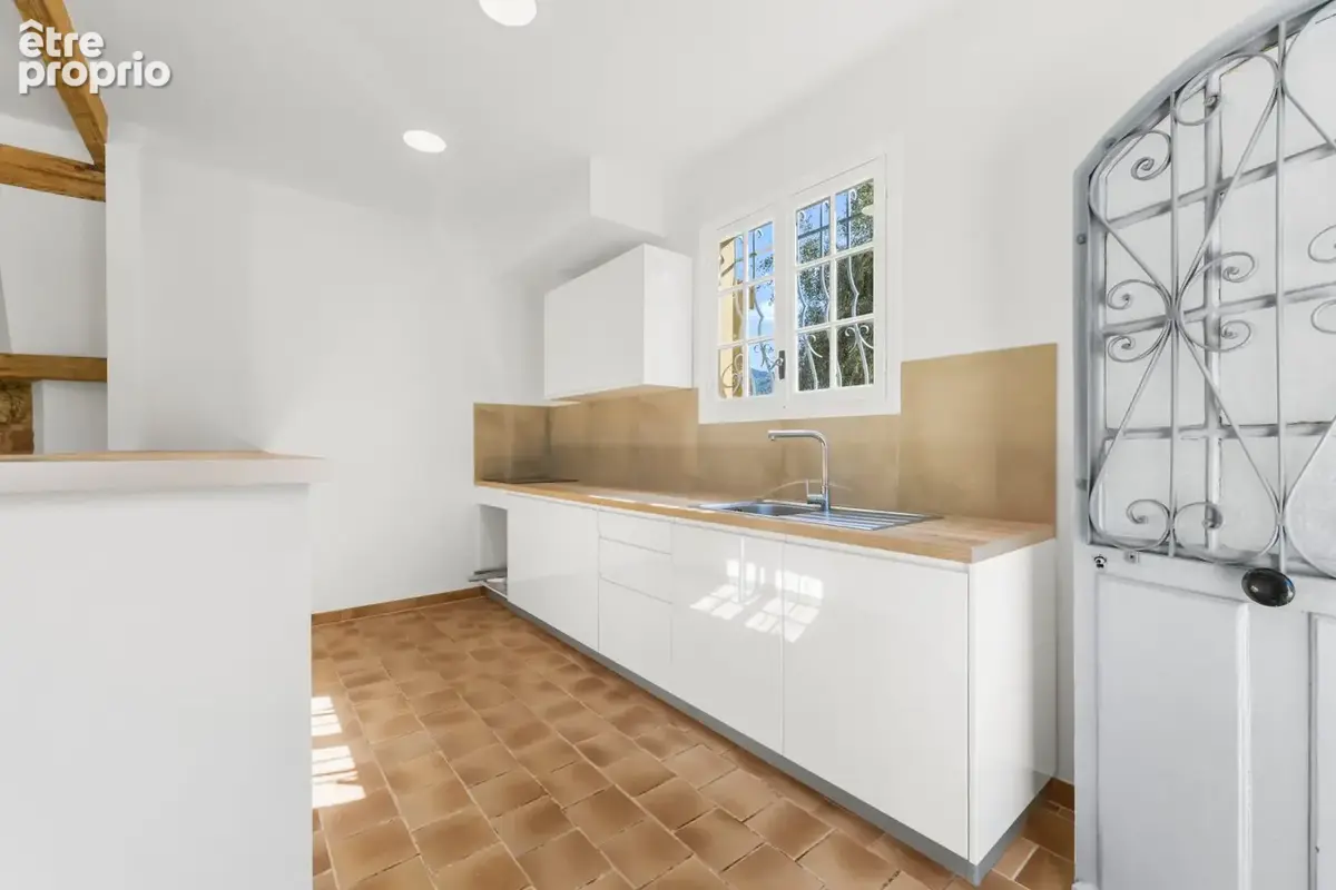 Maison 4 pièces 101 m² à vendre à Carros (06510) - photo 6