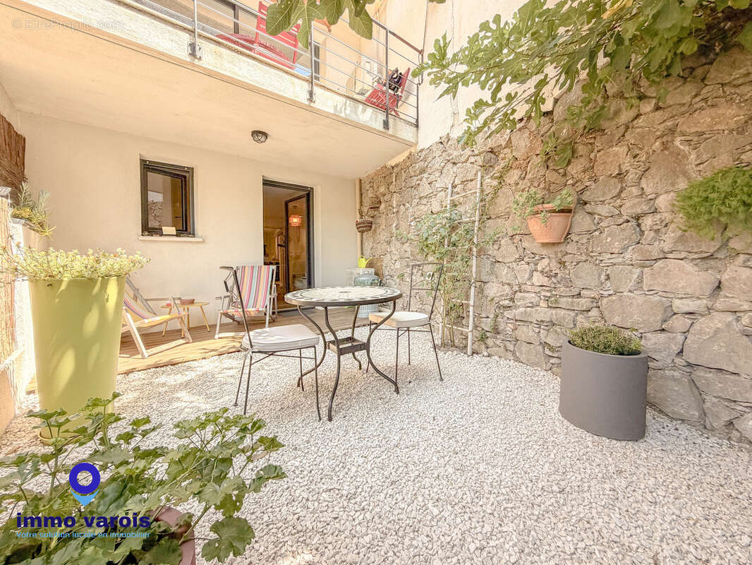 Collobrieres - maison-de-village avec studio, terrasses et jardin - photo 8