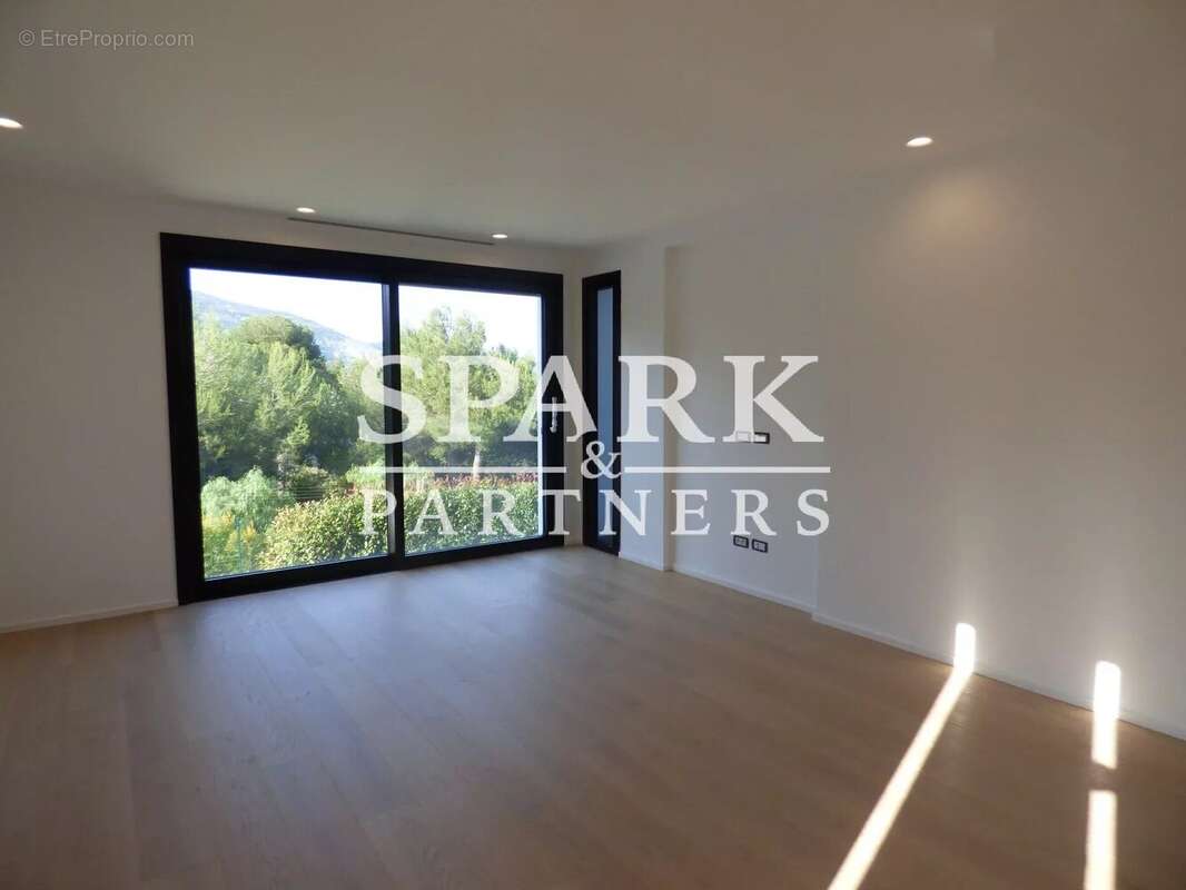 Maison à ROQUEBRUNE-CAP-MARTIN