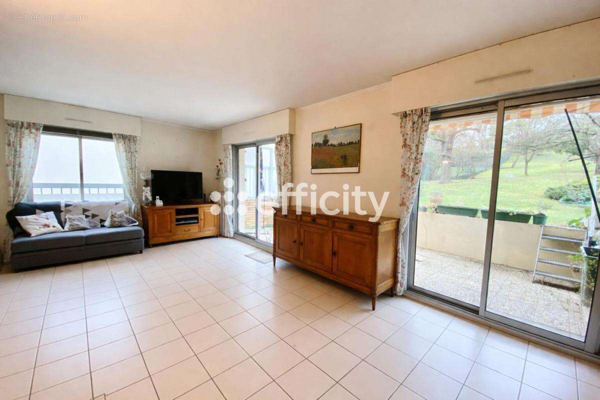 Appartement à RUEIL-MALMAISON