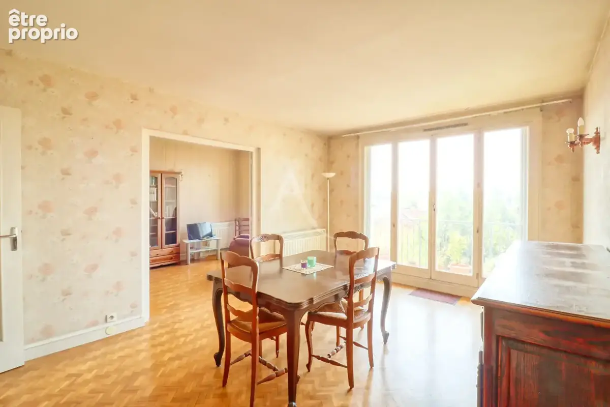 ANTONY MAIRIE - 4 PIÈCES -78 m² avec balcon, parking et cave - photo 2