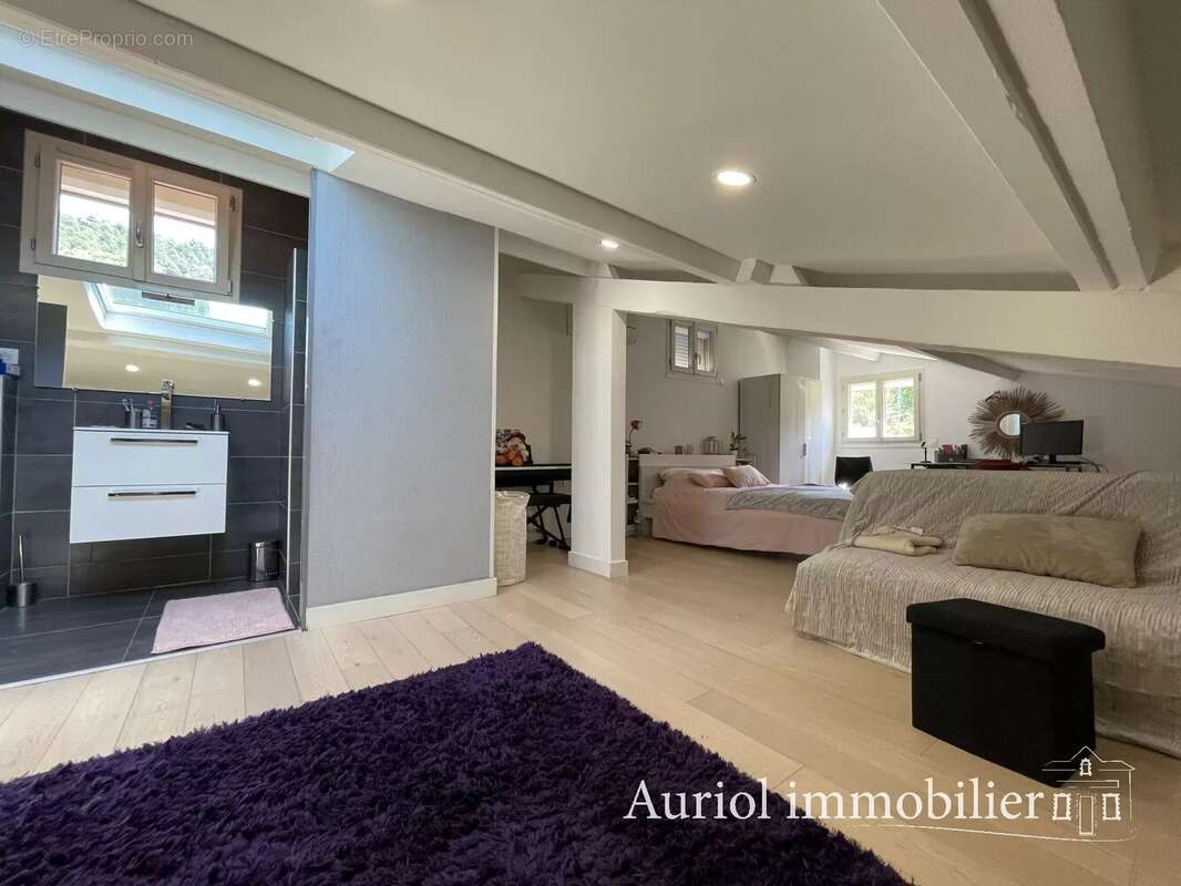 Maison à AURIOL