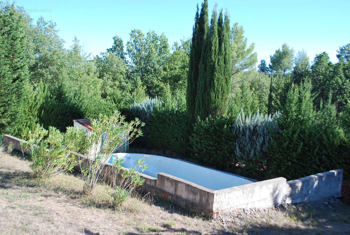 Terrain à VILLECROZE