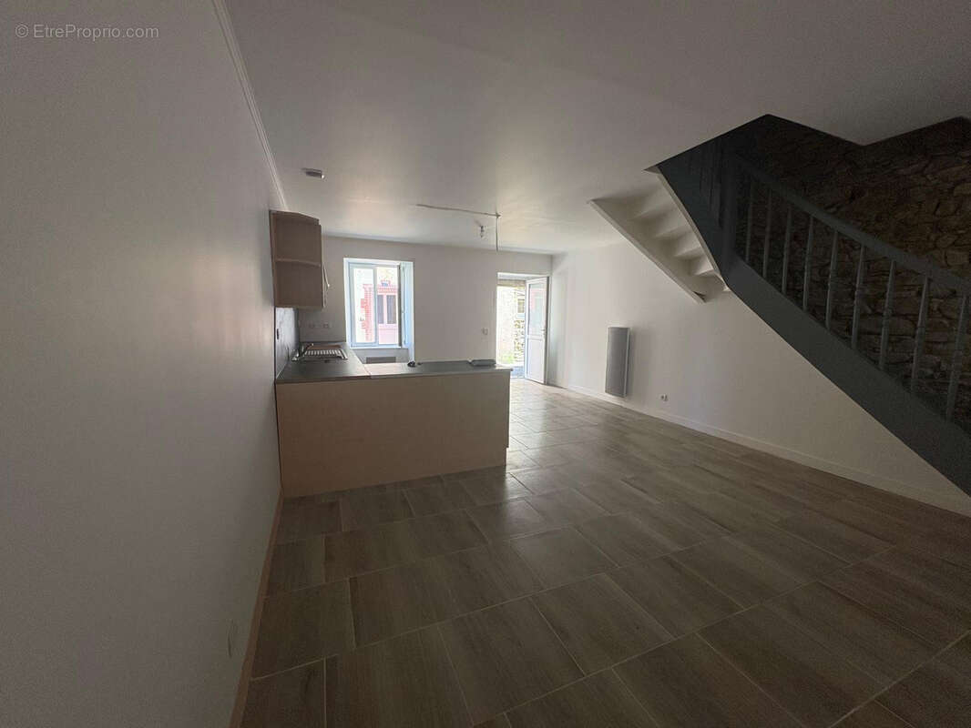 Maison à LACABAREDE