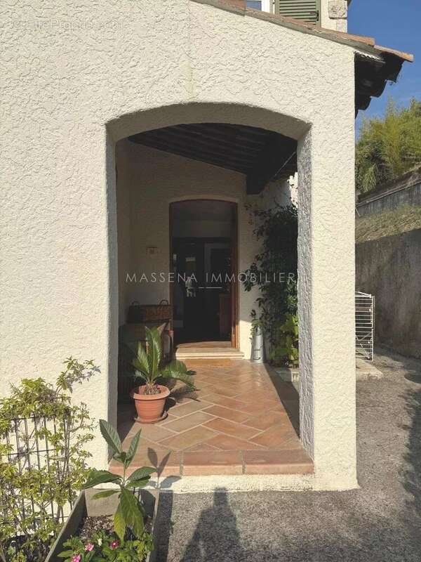 Maison à LA COLLE-SUR-LOUP