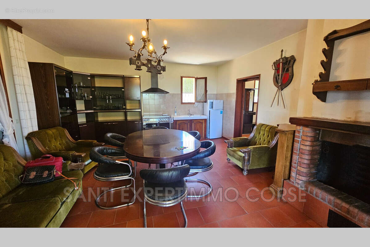 Maison 120 m² à Solaro  - photo 5