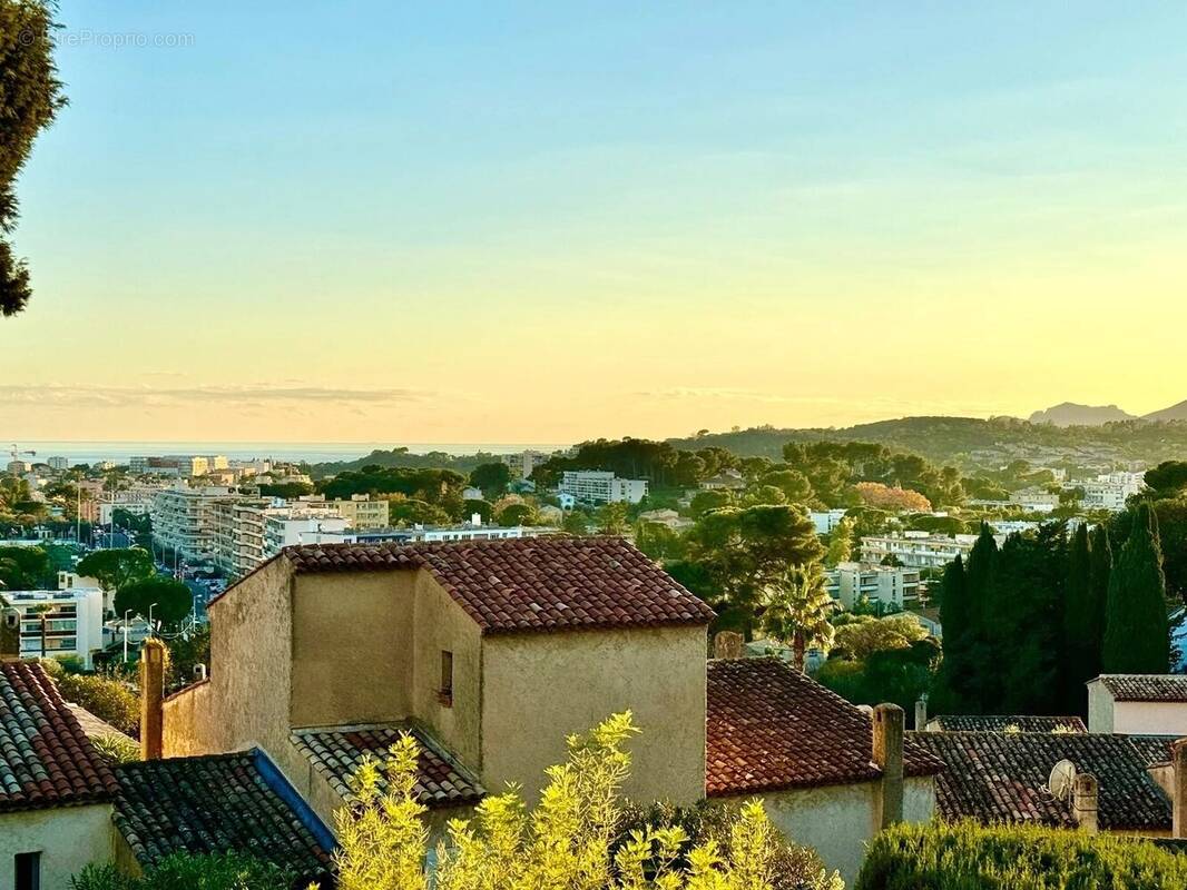 Maison à MOUGINS