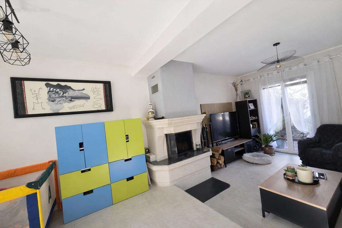 Maison à HARDRICOURT