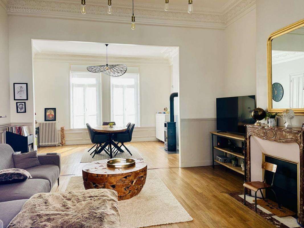 Maison à SAINT-QUENTIN