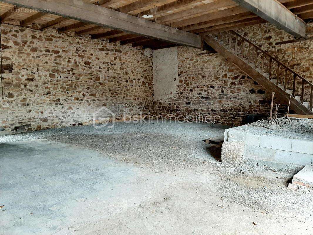 Maison à SAINT-CHRISTOPHE