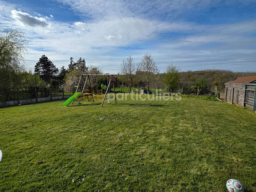 Maison à EGRISELLES-LE-BOCAGE