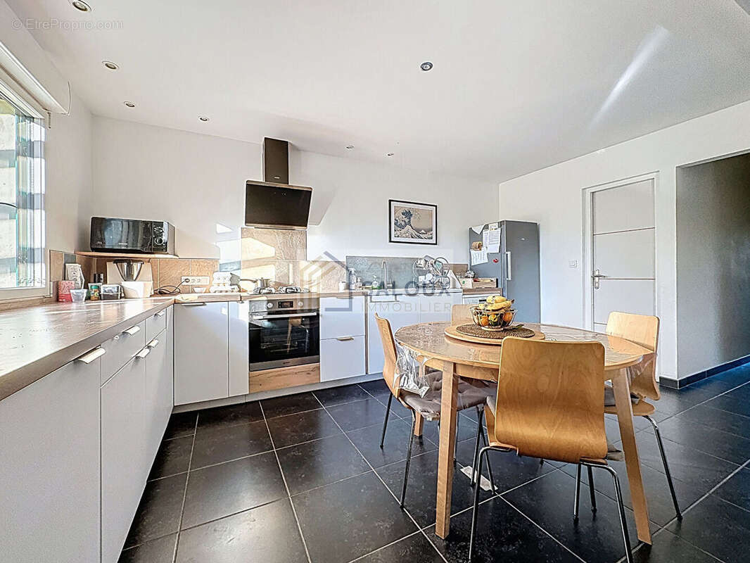 Maison à NOYAL-MUZILLAC