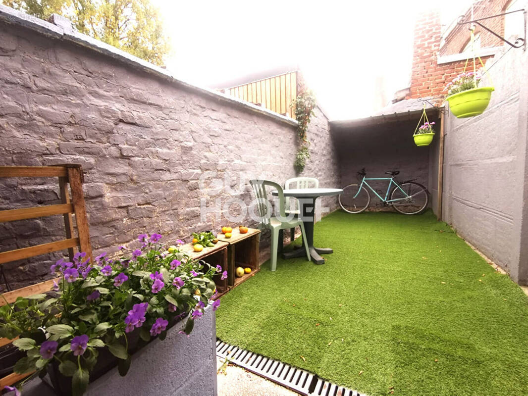 Maison à LA CHAPELLE-D&#039;ARMENTIERES