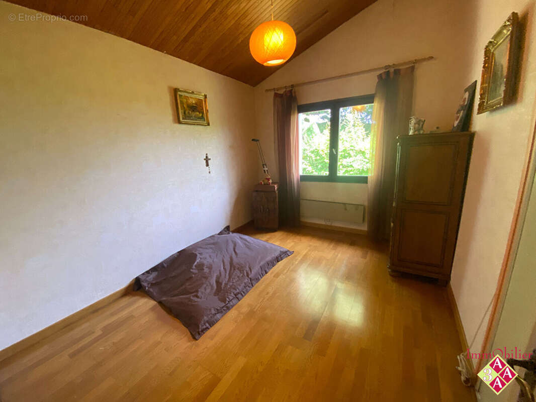 Maison à MONTBONNOT-SAINT-MARTIN