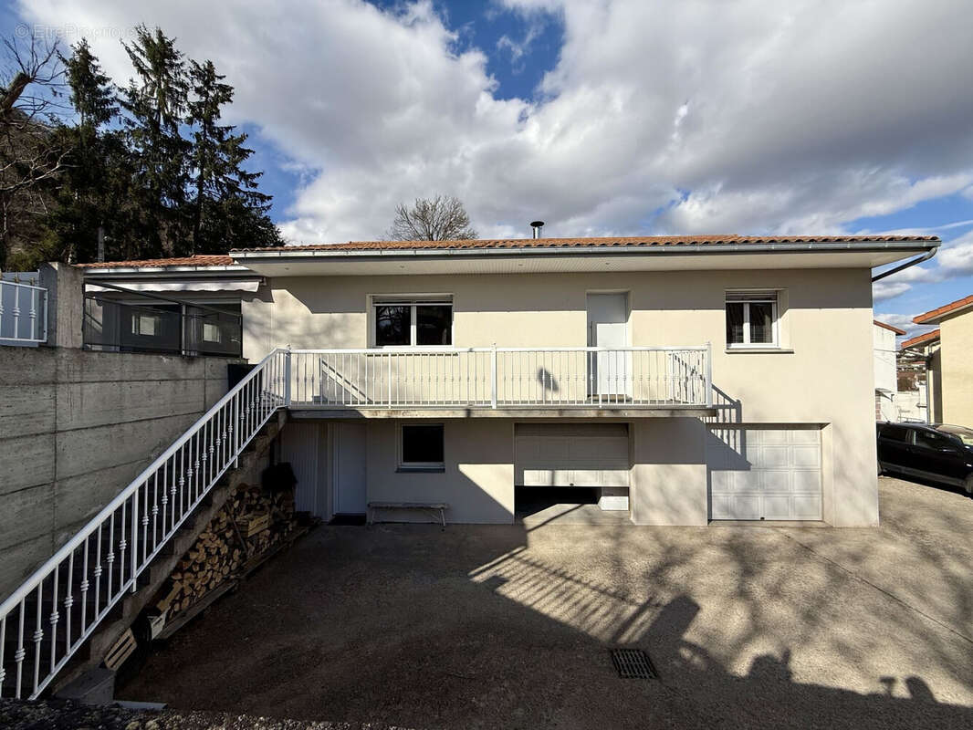 Maison à SAYAT