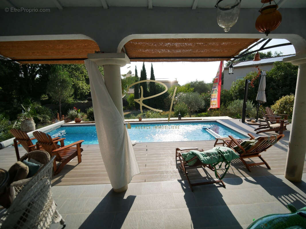 Villa lumineuse avec piscine et grand terrain   cadre nature proche Barjac - photo 3