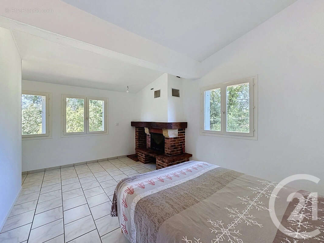 Maison 120 m² à Pavie  - photo 7