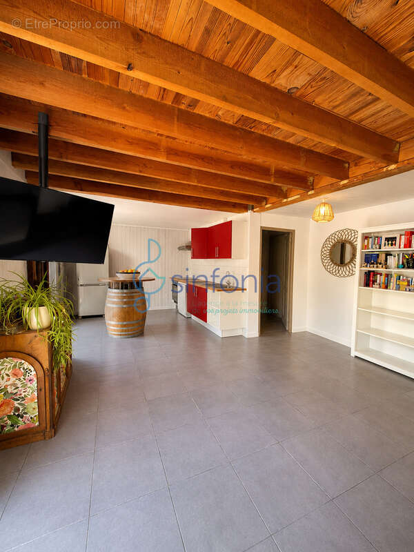 Opportunité rare - villa bio-climatique ossature bois -  171 m2 (3 logements) - dpe a & autonomie énergétique - photo 6
