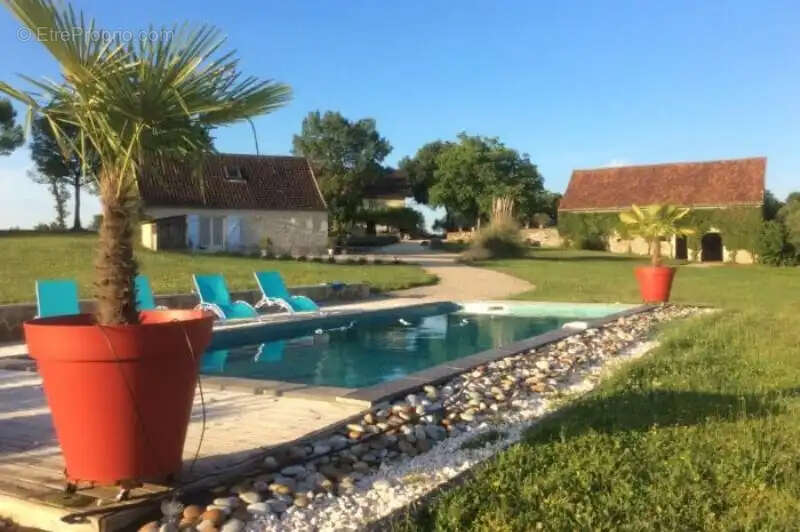 Propriété quercynoise , Francoules , 8 pièces,  450 m2 , 9 hectares - photo 2