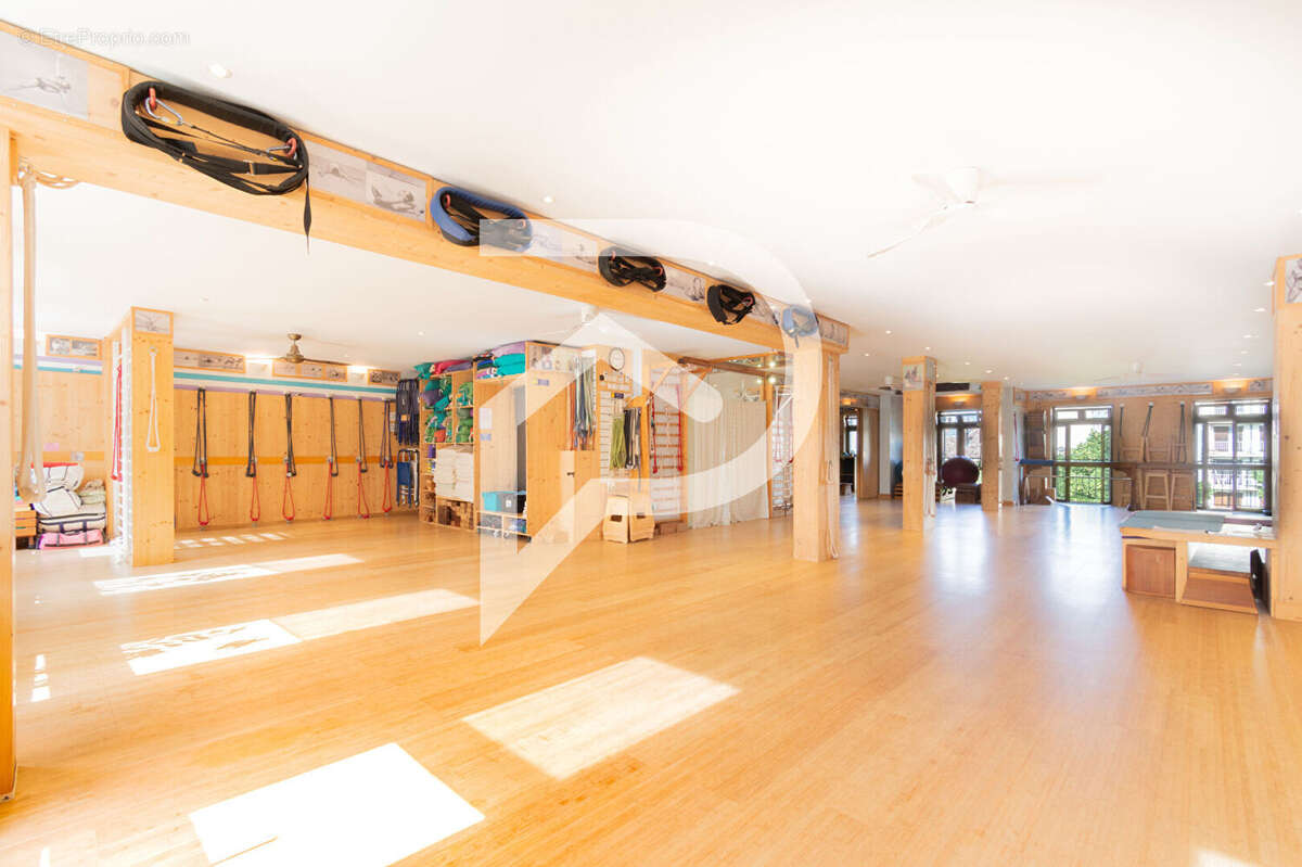 Appartement à MARSEILLE-4E