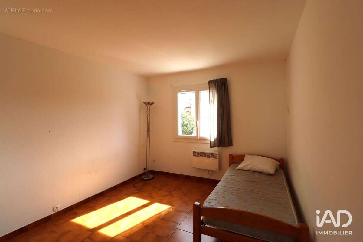 Commerce 320 m² à Les Salles-Sur-Verdon  - photo 8