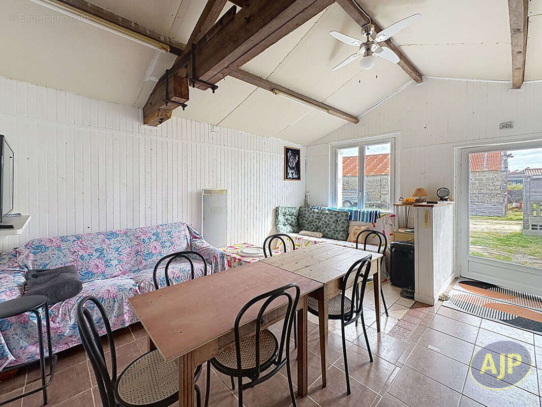 Maison à SALLERTAINE