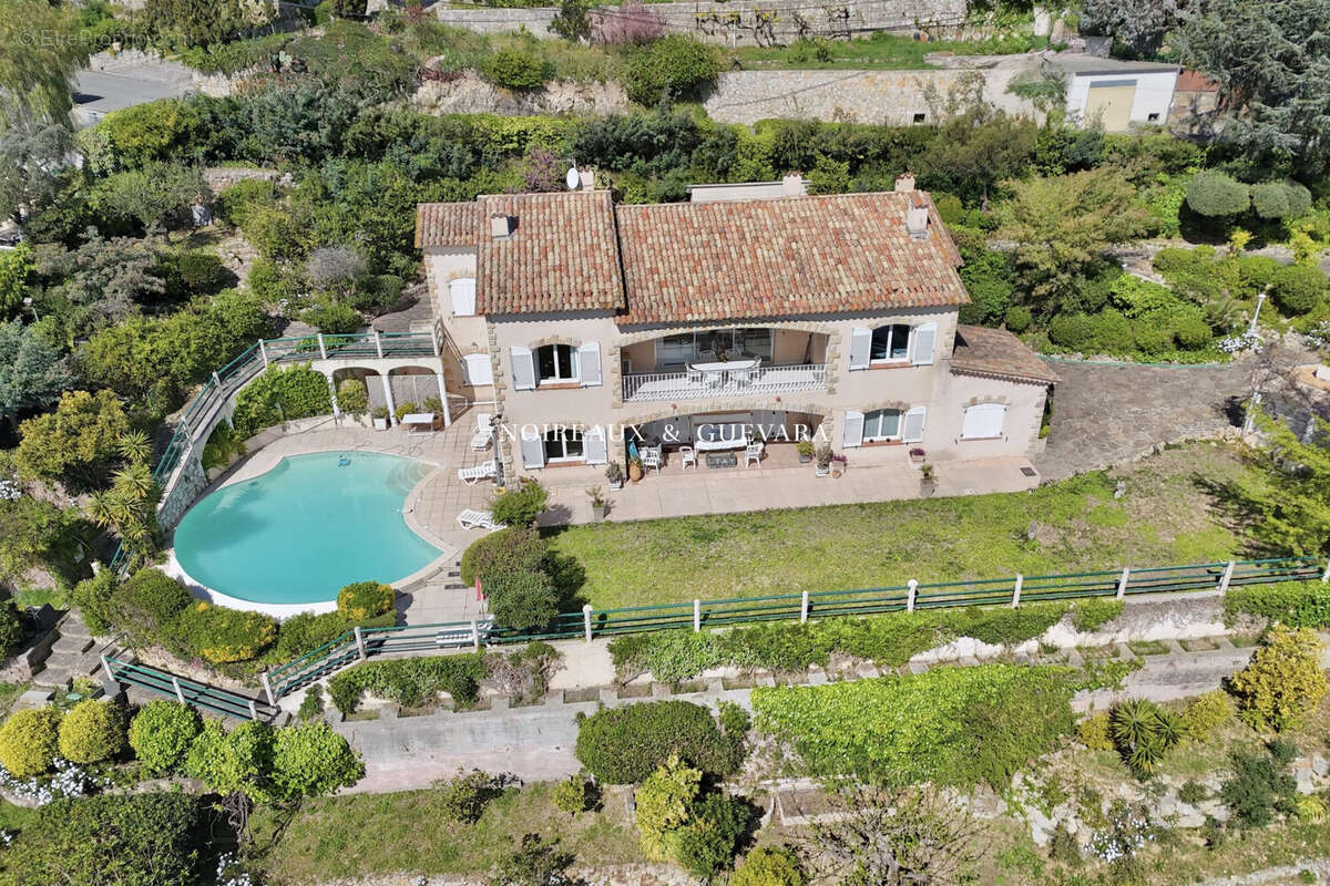 Maison 290 m² à Mandelieu-La-Napoule  - photo 5