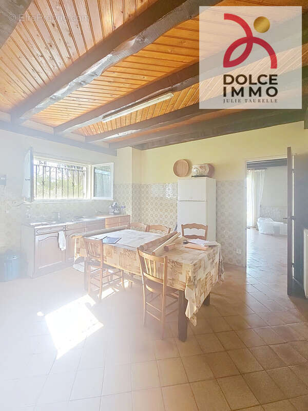 Maison à BLANQUEFORT